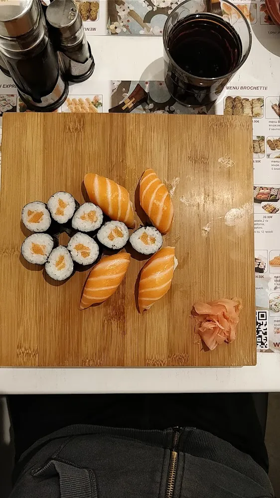 Sushi Et Maki Saumon