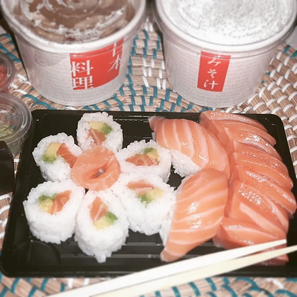 Sushis Sashimis